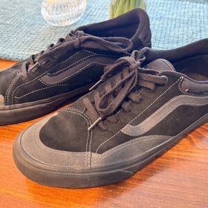 Vans Men's Black Suede Old Skool Casual Skate Shoes - Size 11